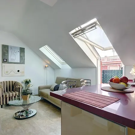 Apartamento ático Calle España - Junto Al Mar